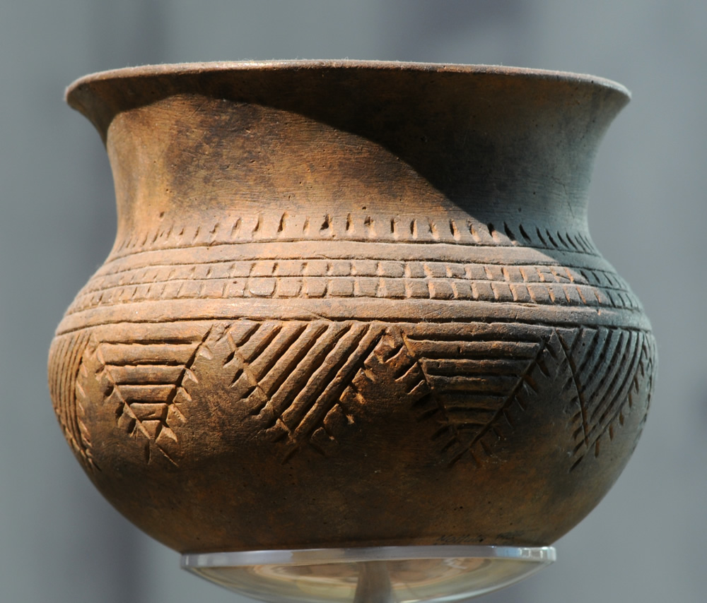 Gefäß der Bischheimer Kultur, Nottuln, Kreis Coesfeld, 4600-4300 v. Chr. (Quelle: LWL-Museum für Archäologie / Mark Tewissen)